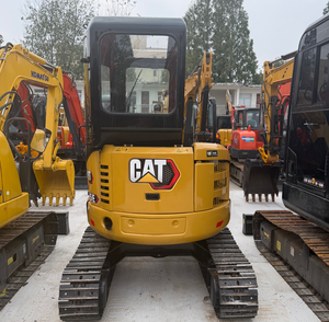 Excavatrice hydraulique Caterpillar 303.5E d'occasion, modèle 2022, seconde main, capacité de la benne de 0,12 m³, moteur, boîte de vitesses et pompe de 3,5 tonnes. - Product Image 3