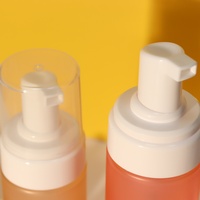Corps de bouteille en mousse transparente gel de bain moussant fin crème pour le visage cosmétiques dans des bouteilles en plastique