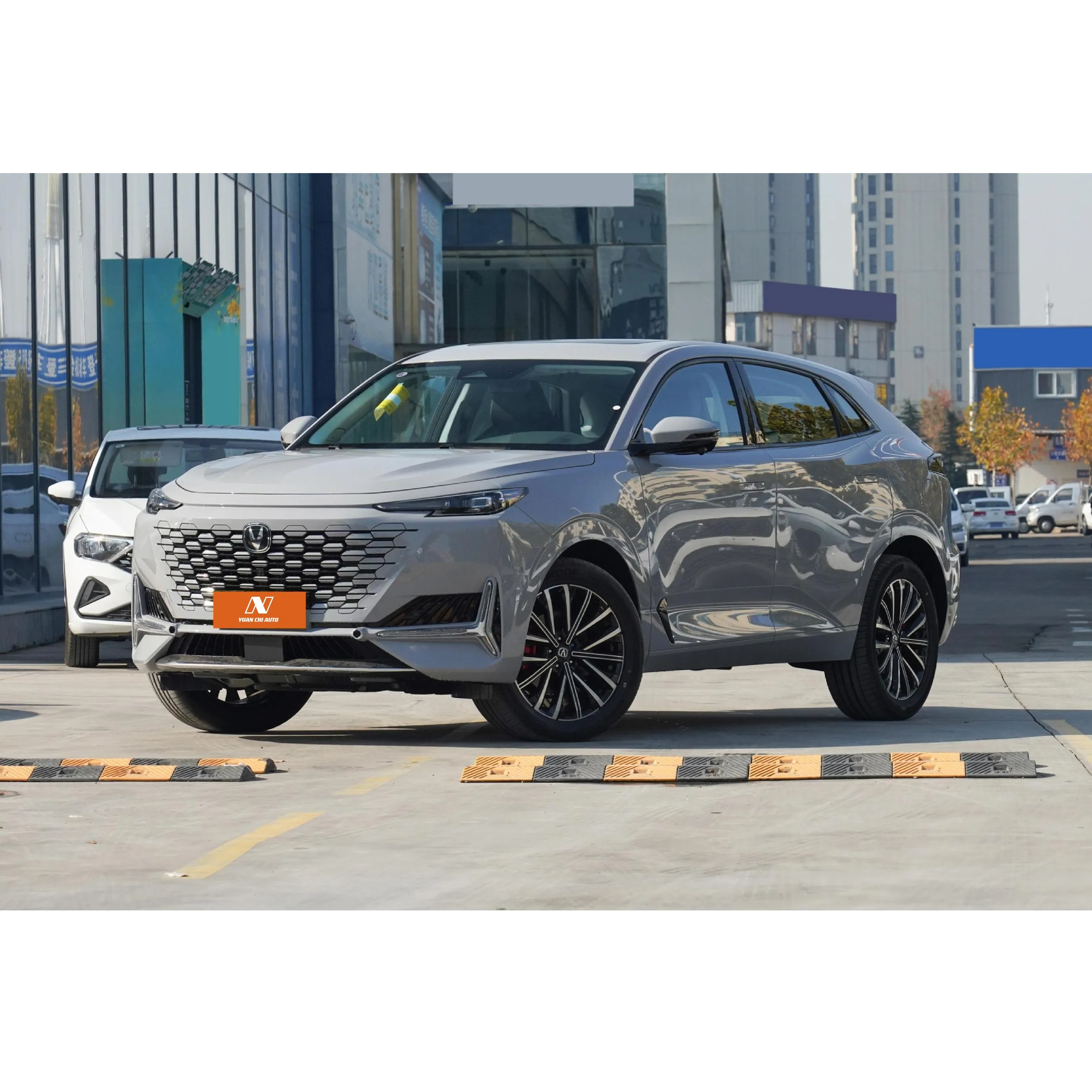 보증금 Uni-k 도매 새로운 에너지 자동차 장거리 117KM Changan Uni-k Idd 2.0t 고속 Suv 1.5l Phev