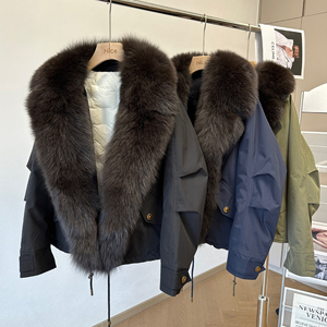 Nuovo 2026 Abbigliamento Invernale <span class=keywords><strong>Donna</strong></span>, Giacca Imbottita in Vera Pelliccia, Parka in Pelliccia di Volpe Naturale, Cappotto Corto alla Moda in Piumino d'Oca Bianco - Product Image 2
