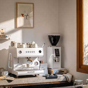 Cafetera Comercial Portátil Semiautomática de Una o Dos Cabezas, Modelo 3111A Knight de 4.ª Generación, para Uso en Hoteles - Product Image 2