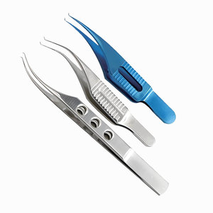 Pinces chirurgicales ophtalmiques en acier inoxydable, manuelles, argentées, classe I, pour la pose de sutures - Vente en gros - Product Image 1
