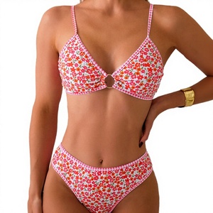 Maillot de bain deux pièces tankini et string, imprimé floral petit et mignon, style Mori rétro exquis, nouvelle tendance 2024, rouge, rembourrage amovible, respirant - Product Image 2