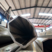 Perfil de Chasis de Forma Especial 4.961*2.835 con Buena Propiedad Torsional para Viga Principal de Chasis y Ensamblajes de Estructuras Portadoras