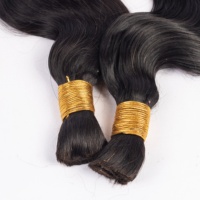 Harga grosir kualitas tinggi gelombang tubuh rambut manusia massal tanpa pakan jumlah besar 12A Indian Virgin rambut massal untuk kepang