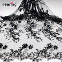 Nouveau tissu en dentelle florale 3D brodé de perles et de pierres thermocollantes pour robes de mariée ou de enfants, tissus africains