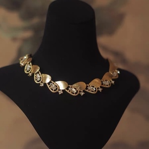 Collana Girocollo <span class=keywords><strong>Bella</strong></span> Viva in Stile Vintage Placcata Oro 18K con Zirconia Cubica per Donne, Gioielli di Lusso per Matrimoni e Feste - Product Image 3