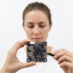Placa de Conversión de Receptor CMB-06 Basada en la Plataforma de Control de Vuelo STM32F405 - Product Image 2
