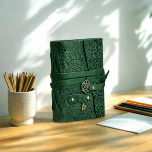 สมุดบันทึกหนังลายนูนลายดอกไม้ทำมือ กระดาษขอบหยักไม่ได้เส้นบรรทัด สมุดโน้ตสไตล์วินเทจ ของขวัญสำหรับศิลปิน - Product Image 6