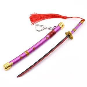 Schlussverkauf 22 cm Metall Katana Samurai-Schwert Modell Schlüsselanhänger Anime Einteilig Ema Katana Schwert Anhänger Schlüsselanhänger mit ABS-Ständer
