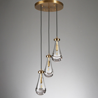 Lustre moderne de luxe à 3 lumières en verre en forme de goutte d'eau avec plafonnier rond en laiton brossé, luminaire suspendu LED