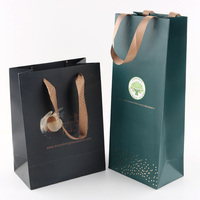 Sacs de shopping écologiques en papier d'art de luxe personnalisés en gros avec impression de logo pour chaussures et vêtements