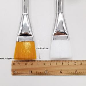 แปรงแบนขนาดใหญ่ด้ามจับโลหะ<span class=keywords><strong>สี</strong></span><span class=keywords><strong>ทอง</strong></span>สีเงินแปรงสำหรับทรีทเมนท์ตัวแปรงขัดตัวและหน้าแบนขนาดใหญ่แบบมืออาชีพ - Product Image 3