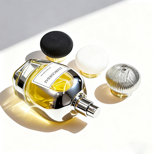 Botella de Perfume de Lujo Transparente con Logo Electrochapado, Vacía, de 30ml, 60ml, 100ml, con Pulverizador y Tapa de Goma - Product Image 4