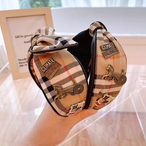 طوق رأس منسوج كلاسيكي بتصميم كوري, طوق رأس منسوج بتصميم كوري مصنوع يدويًا على شكل فيونكة من القماش المنسوج - Product Image 4