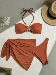 Nouveau 2026 Ensemble <span class=keywords><strong>de</strong></span> bikini 3 pièces sexy pour femme, couleur unie, comprenant un <span class=keywords><strong>haut</strong></span> <span class=keywords><strong>bustier</strong></span>, une jupe <span class=keywords><strong>de</strong></span> plage cache-<span class=keywords><strong>maillot</strong></span> et un <span class=keywords><strong>maillot</strong></span> <span class=keywords><strong>de</strong></span> <span class=keywords><strong>bain</strong></span> bikini à imprimé étoiles et dos nu - Product Image 1