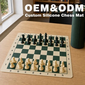 Tapis d'échecs en silicone personnalisé OEM, plateau de jeu d'échecs portable, pliable, enroulable, léger et lavable - Product Image 1