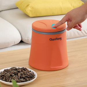 Poubelle de bureau compacte et durable avec couvercle à pression, idéale pour les petits espaces - Product Image 2