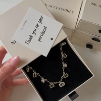Boîte à bijoux en carton rose de luxe avec logo imprimé Van Cleef & Arpels, pour bracelet, collier, boucles d'oreilles, emballage cadeau