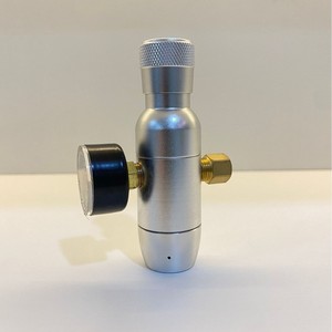 Régulateur de pression en acier inoxydable 0,2 bar à deux étages pour utilisation avec du dioxyde de carbone - Product Image 3