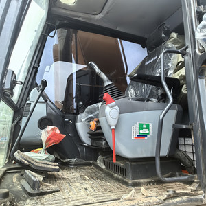 Excavatrice sur chenilles Komatsu PC210LC d'occasion, 21 tonnes, moteur à haute efficacité, capacité de la benne de 1,0 m³, modèle 2018-2023 - Product Image 6