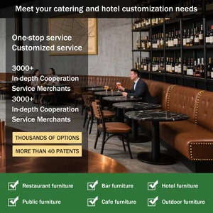 Set di Tavoli e Sedie Retrò di Alta Gamma per Caffè e Taverne, Arredamento Commerciale per Bar di Whisky e Sigari, Divano in Pelle Incluso - Product Image 6