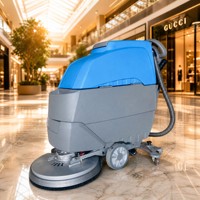 Autolaveuse autotractée à batterie pour les tâches quotidiennes d'entretien des sols des supermarchés, centres commerciaux et industriels (modèle S530)