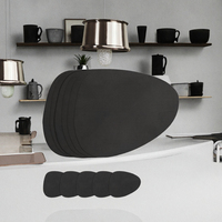Ensemble de dessous-de-plat et de sous-verres en plastique imperméable, lavable, antidérapant, double face, rond, solide, Myir JUN (noir, lot de 6)