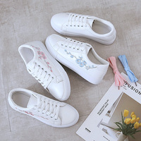 Baskets en cuir PU pour femmes, baskets de sport pour femmes, baskets de course, baskets décontractées confortables pour adolescentes, baskets blanches brodées, chaussures tendance