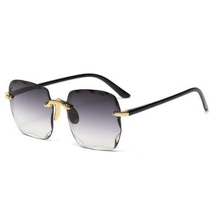 A46 2023 Cheapest Price <strong>Brand</strong> Women Eyewear Trendy Sunglasses <strong>Fashion</strong> Sunglasses <strong>Glasses</strong> Retro Designer <strong>Fashion</strong> Sunglasses - Product Image 1