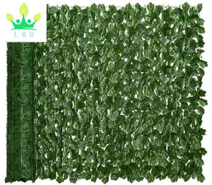 Mur réaliste de toile de fond d'herbe de jardin en plastique pour clôture de jardin intérieure et extérieure - Product Image 2