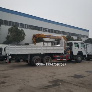 Nueva cabina de tripulación 400hp SINOTRUK HOWO camión todoterreno 6x6 con grúa - Product Image 2