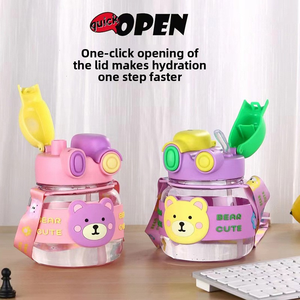 Botella de Agua de Plástico con Diseño de Oso 3D, Gran Capacidad de 1000 ml, con Doble Pajita, para Niños - Product Image 2