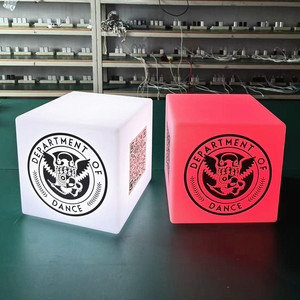Cubo Luminoso Personalizado de 30 cm, Caja de Luz con Cambio de <span class=keywords><strong>Color</strong></span> RGB, Luces de Mesa Personalizadas para Eventos Corporativos - Product Image 3