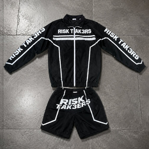 Conjunto Deportivo de Dos Piezas para Mujer DCY, Chaqueta Deportiva Roja de Nailon, Conjunto Personalizado con Pedrería, Chaqueta Deportiva Y2K OEM - Product Image 3