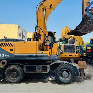 Excavatrice sur pneus Hyundai 210W-9T d'occasion à vendre, faible nombre d'heures, garantie 1 an, moteur haute efficacité, pompe, engrenage 1,1m - Product Image 1