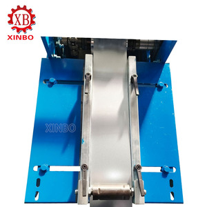 เครื่องโรลเลอร์บานเกล็ดม้วนขึ้นรูปด้วยการกดดอกไม้ที่แตกต่างกันบนโปรไฟล์ไม้ระแนง - Product Image 2