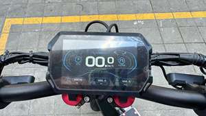 Trottinette Électrique Pliante 2026 avec Écran Numérique, Verrouillage par Clé, Moteur Brushless, Batterie Lithium 72V 50Ah, Autonomie 120-150KM, Roues 13 Pouces - Product Image 3