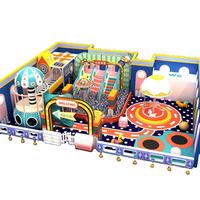 Fabricant d'équipements de jeux intérieurs souples pour enfants sur mesure avec piscine à balles, toboggan, carrousel et structure d'escalade à thème