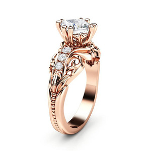Anello Classico Traforato con Motivo Floreale in Tono Oro Rosa e Zirconi per Donne, Elegante Gioiello da Dito alla Moda - Product Image 3
