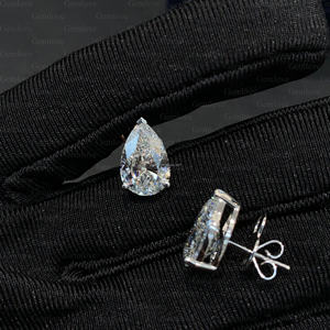 ต่างหูเพชรทรงลูกแพร์ ดีไซน์หรูหรา เพชรเพาะเลี้ยงในห้องปฏิบัติการ ได้รับการรับรองจาก IGI เหมาะสำหรับงานแต่งงาน ของขวัญวันครบรอบ หรืองานเลี้ยงตอนเย็น - Product Image 6