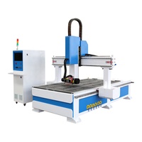 Machine de fraisage CNC à quatre axes 1325 fabriquée en Chine, haute précision pour le bois, Mach3, composants essentiels à engrenage unique sous vide, 220V/380V, 0,01 mm
