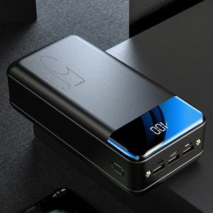 Cargador Portátil de Alta Capacidad para Exteriores, 50000mAh, Carga Rápida, Pantalla LED, 3 Salidas USB, Doble USB, Batería de Litio-Polímero para Dispositivos Móviles - Product Image 6