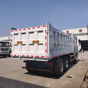 <span class=keywords><strong>Camion</strong></span> <span class=keywords><strong>benne</strong></span> Shacman F3000 6X4 d'occasion remis à neuf par l'usine chinoise <span class=keywords><strong>avec</strong></span> pare-chocs - Product Image 2