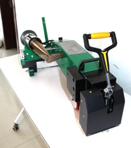 เครื่องเชื่อมแบนเนอร์แบบลูกกลิ้งคู่สำหรับงานเชื่อมผ้าใบกันน้ำสำหรับโรงรถและเต็นท์  ปรับใช้กับเครื่องเชื่อมแบนเนอร์ด้วยลมร้อน - Product Image 5