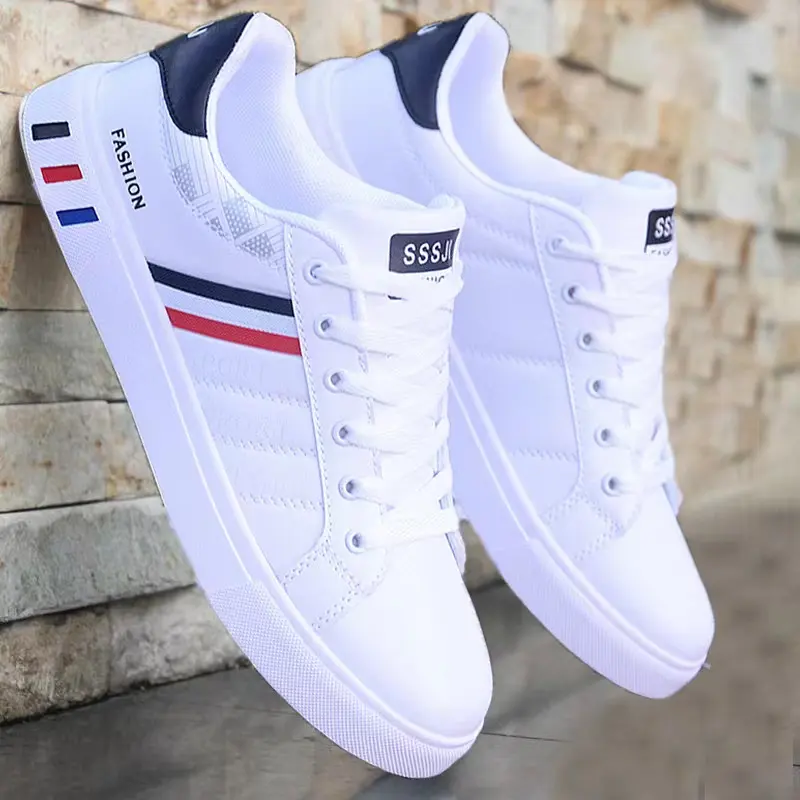 Chaussures de sport en cuir pour homme de qualité supérieure baskets de course, chaussures de skateboard décontractées pour hommes à la mode blanche