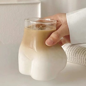 Bicchiere a forma di glutei di uomo <span class=keywords><strong>sexy</strong></span> in cristallo, bicchiere da shot per birra e whisky, bicchiere da vino a forma di corpo femminile in bikini per bar - Product Image 2