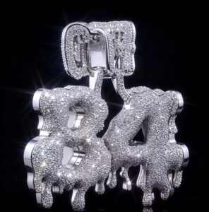 Colgante personalizado con varios estilos de personalización, diamantes de moissanita VVS con incrustaciones, chapado en oro sobre plata de ley 925, pasa la prueba del diamante. - Product Image 2