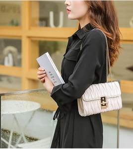 Sac à bandoulière en cuir PU tendance pour femme, doublure polyester, avec chaîne, portefeuille, sacoche messager pour dames - Product Image 5