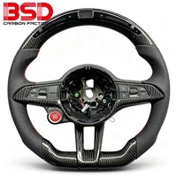 Accessoires de voiture pour Alfa Romeo Giulia Stelvio 2014-2020 Volant sport à fond plat chauffant en fibre de carbone avec affichage LED du régime moteur